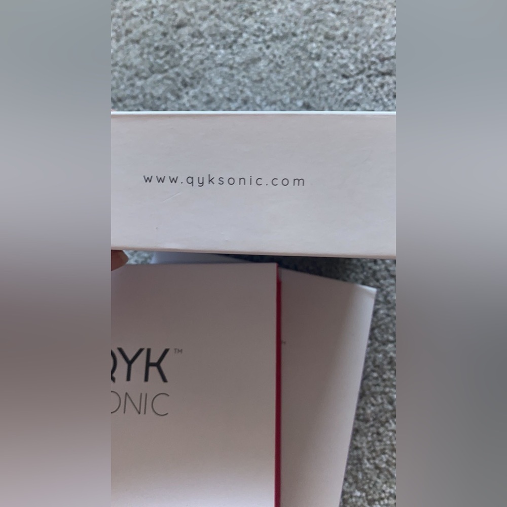 Zoe Bliss Advance. Skincare Device - Picture 10 of 13